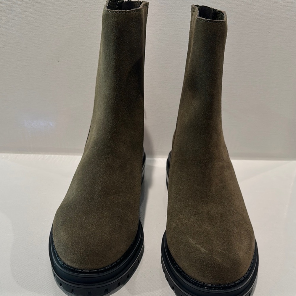 Calvin Klein Winter Green Suede Zip-Up Boots with elastic stretch in Shaft.